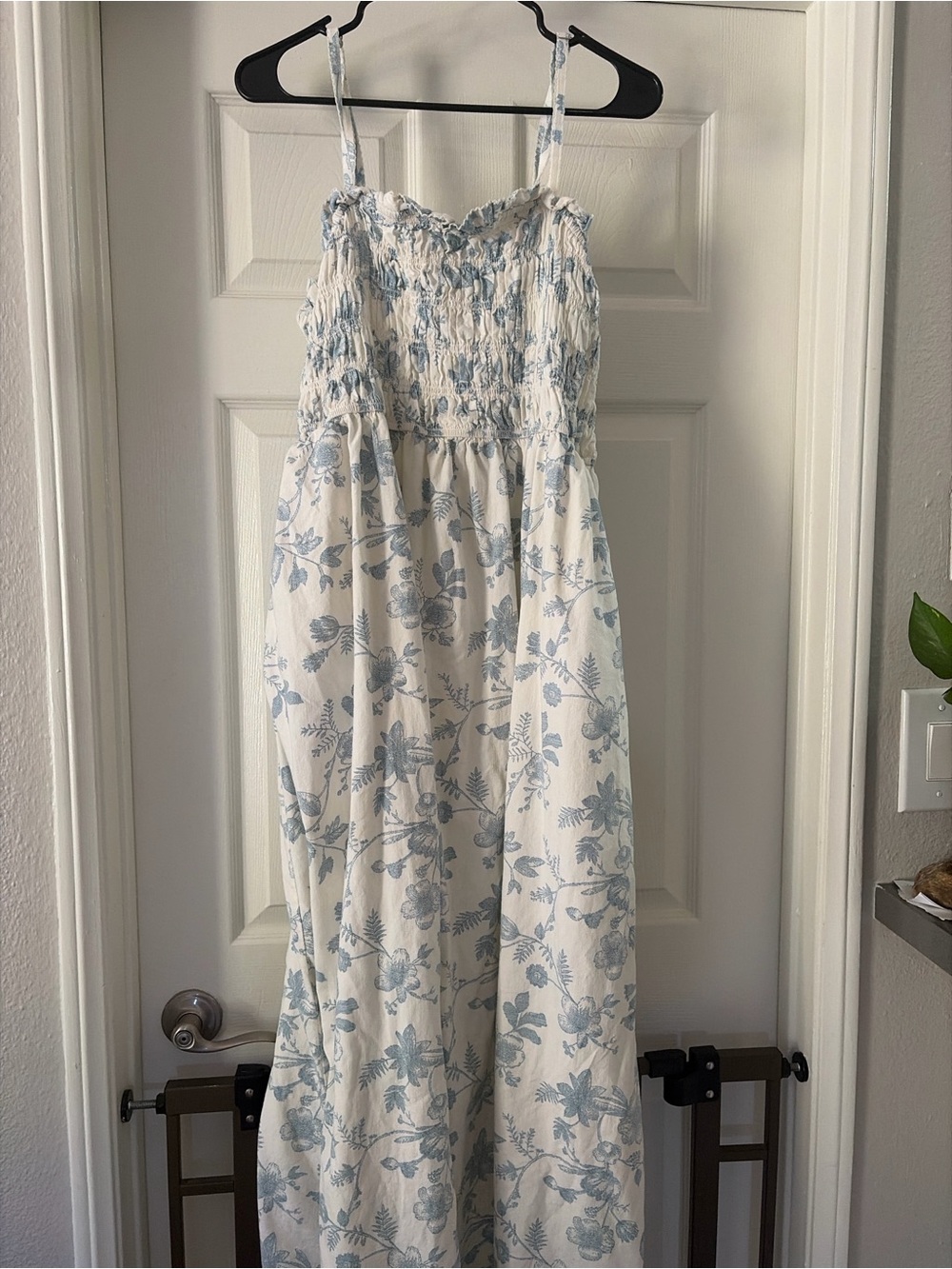 Universal Thread Cream Maxi Chemise with Light Blue Floral Print